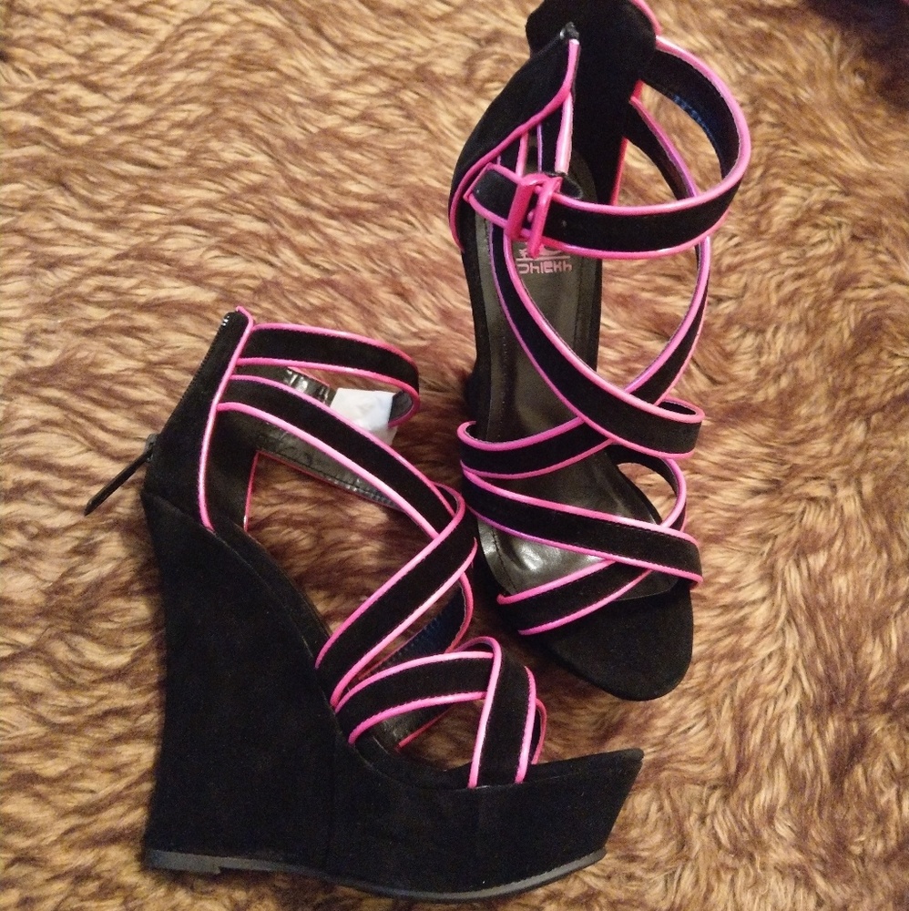 Sexy Black and fuchsia sandles | high heels